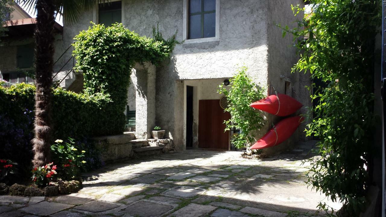 דירות מנדלו דל לאריו Il Vecchio Cortile מראה חיצוני תמונה