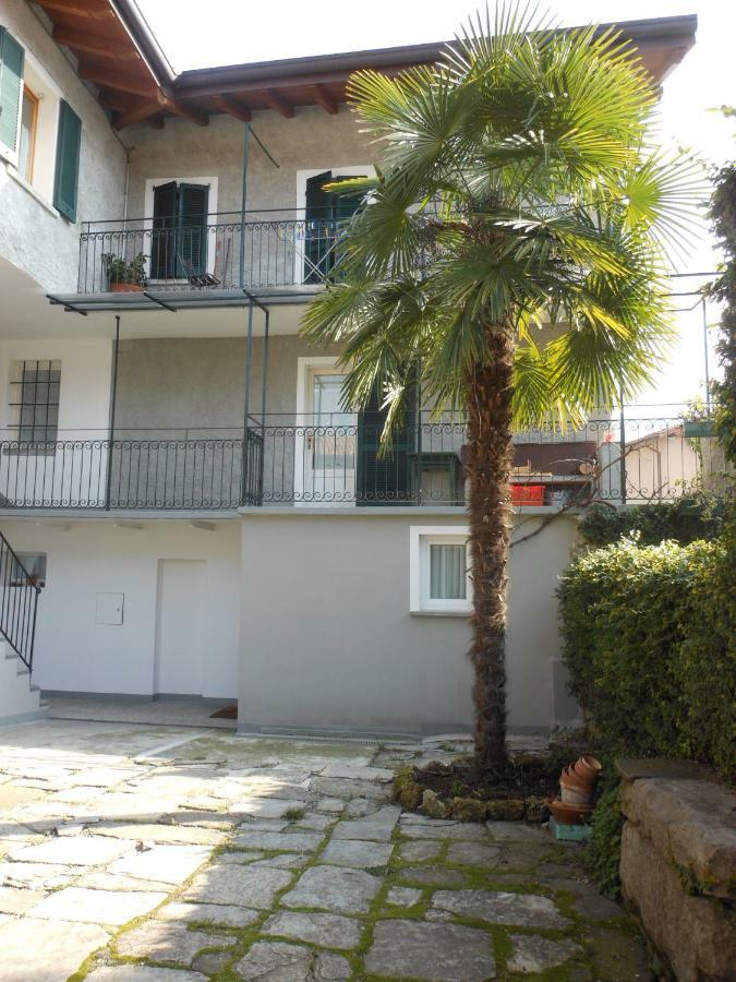 דירות מנדלו דל לאריו Il Vecchio Cortile מראה חיצוני תמונה